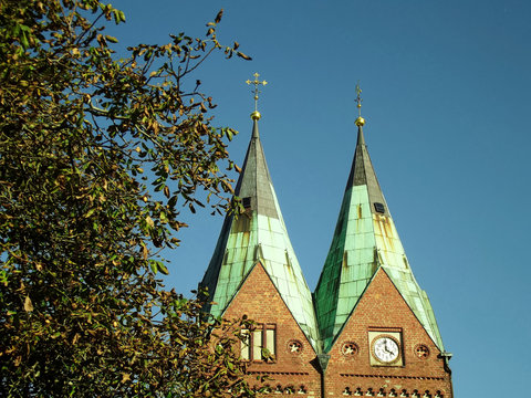 Protestantische Kirche"」の写真素材 | 124件の無料イラスト画像 | Adobe Stock