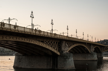Naklejka premium budapest bridge
