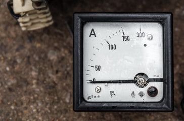 high ampere analog display
