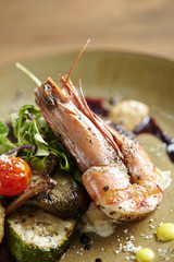 grilled shrimps with sauce
