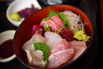 Sashimi bowl 