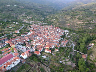 Fototapeta na wymiar Garganta la Olla ( Caceres, Extremadura) desde el aire. Fotografia aerea 
