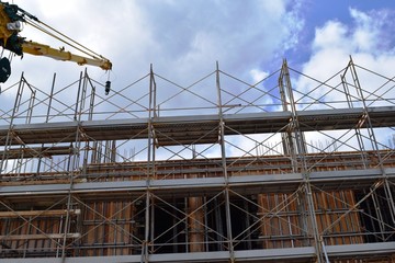 建設工事現場の足場