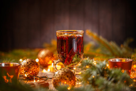 Warm red mulled wine