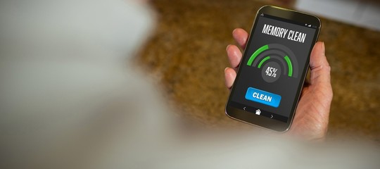 Composite image of mobile display with memory cleaner