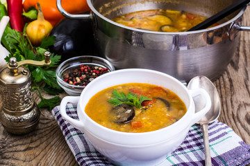 Vegetable soup with aubergines