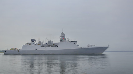 WARSHIP - Frigate sails to sea for patrol   © Wojciech Wrzesień