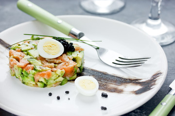 Christmas appetizer salmon avocado tartar