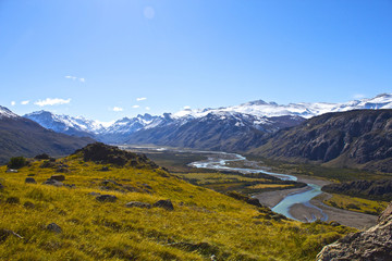 Fototapeta premium 【アルゼンチンの世界遺産】ロス・グラシアレス国立公園の風景