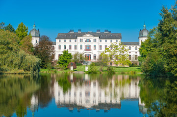 Fototapeta na wymiar Schloss Gut Salzau in Fargau-Pratjau