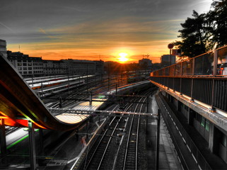 Fototapeta na wymiar Berne, Suisse, coucher de soleil sur la gare ferrovière