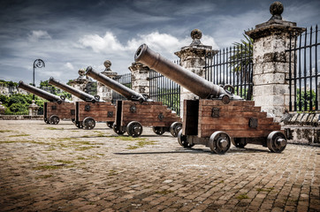 Fototapeta premium guns of La Havana fortress,Cuba