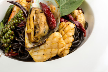 Spaghetti with spicy Seafood,Shrimp, crab, fish and squid