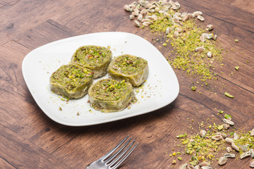 baklava in plate to service