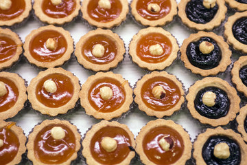 shortcrust patries with jam, view from above
