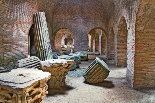 Pozzuoli, Amphitheater Flavius