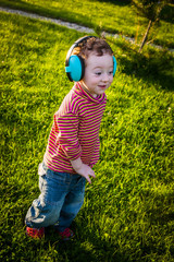 Cute toddler music fan