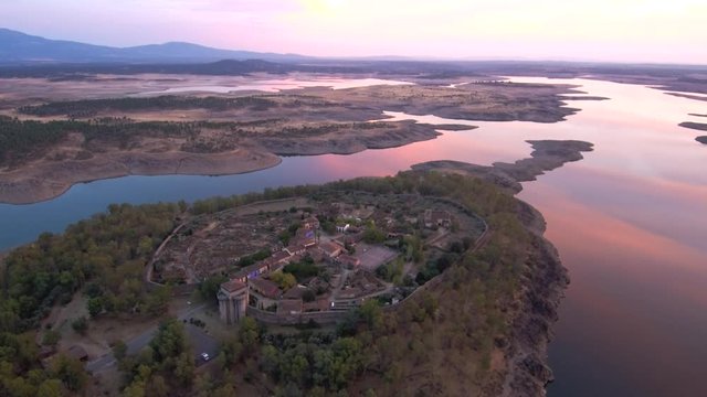 Atardecer en Granadilla ( Caceres) Pueblo abanadonado en Extremadura, Espa&ntilde;a, Video con drone