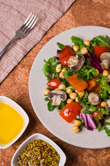 Salad with chickpeas and vegetables