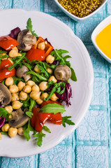 Salad with chickpeas and vegetables