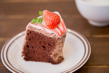 苺のシフォンケーキ