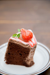 苺のシフォンケーキ