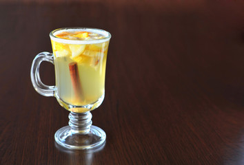 Mulled wine, lemon, cinnamon.