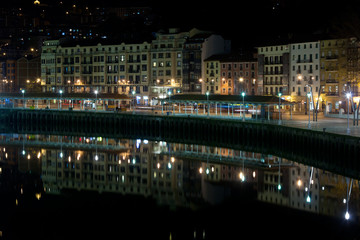 Fototapeta na wymiar Bilbao, Basque Country, Spain cityscape at night