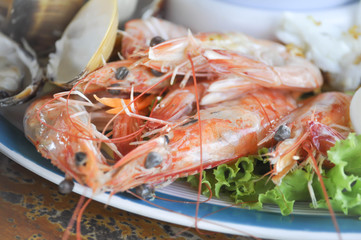 steamed seafood or steamed shrimp