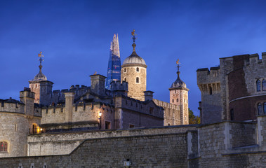 Fototapeta na wymiar Night cityscape with Tower of London