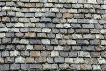  Roof cover with slate plates