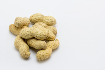 Cacahuetes con cáscara