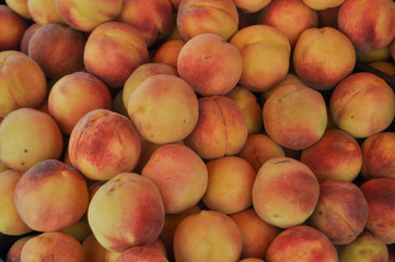 Fototapeta na wymiar peach fruit food background