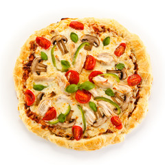 Pizza with mushrooms and artichokes 