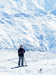 Fototapeta na wymiar skier in the Alps