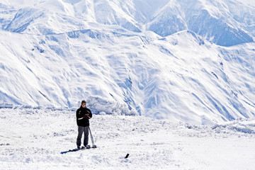 Fototapeta na wymiar skier in the Alps