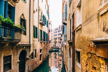 Obraz premium narrow canals of Venice Italy