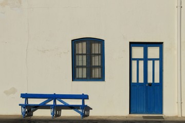 Fototapeta na wymiar White facade in southern Spain