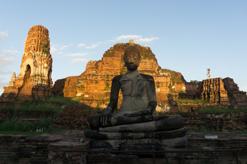 Fototapeta na wymiar Wat Mahathat in Buddhist temple complex in Ayutthaya . Thailand