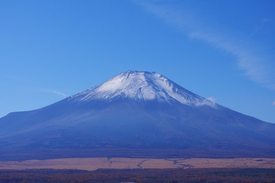冬支度の富士山