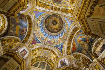 Fototapeta na wymiar Interior and arches of St. Isaac's Cathedral