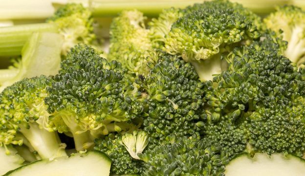 Broccoli Heads Close Up 