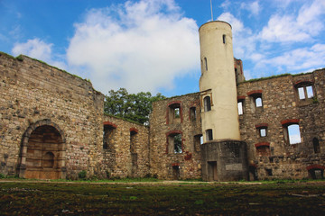 Ruiny zamku Hellenstein w mieście Heidenheim w Niemczech
