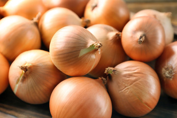 Fresh raw yellow onion, closeup
