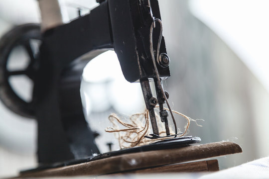 Hand sewing machine closeup