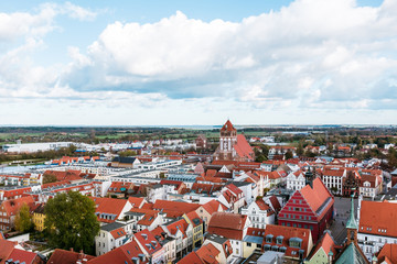 Panoramablick auf die Hansestadt Greifswald vom Dom aus