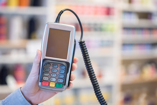 EC- / Bankomat - Karten Terminal, Plastikgeld im Handel