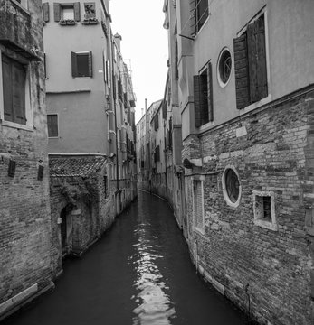 Venice / black and white
