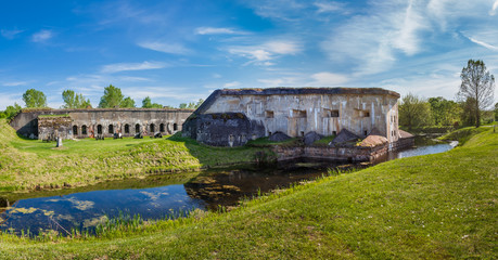 Fototapeta premium The Fifth Fort of Brest Fortress and water moat. Was built in 1878. Brest, Belarus.