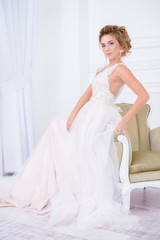 Fototapeta na wymiar lady in bridal gown